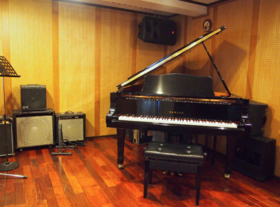 グランドピアノ アンプ グランドピアノ